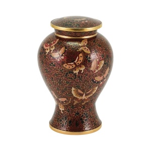 Urne funéraire en métal cloisonné bordeaux avec motif de jardin et papillon flottant, bordure dorée, pour cendres commémoratives - Product Image 2