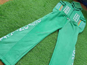 Survêtement brodé Patch en détresse de couleur verte pour homme Vintage Streetwear Flare et ensemble de survêtements à capuche effet Vintage - Product Image 4