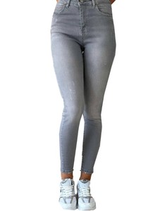 Jean droit classique en denim bleu style japonais pour femme, détails à pois déchirés, coupe moderne pour un look streetwear décontracté - Product Image 2