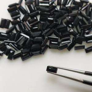 พลอยออนิกซ์สีดำธรรมชาติ 6x3 มม. ทรงบาแกตต์ คุณภาพดีที่สุด พลอยหลวมสำหรับทำเครื่องประดับ ได้รับการรับรองจากเรดเมาน์เทน เจมส์ - Product Image 3