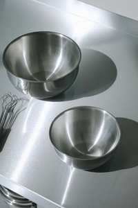 Tazón grande redondo de aluminio para servir, ideal para buffet, catering, fiestas y exhibición de alimentos en banquetes. - Product Image 5