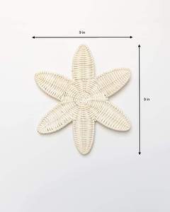 Décoration murale en rotin artisanal élégante en forme d'étoile de mer pour enfant, en bois durable, art océanique pour chambre moderne - Product Image 2