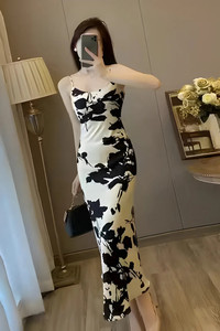 Nuevo Vestido Casual de Gasa y Satén con Cuello Redondo y Cintura Alta, Estilo Europeo y Americano para Mujer, 2026 - Product Image 2