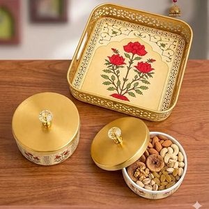 Contenants de rangement pour épices en métal de style oriental avec un design floral rouge et des couvercles hermétiques pour une utilisation en cuisine - Product Image 5