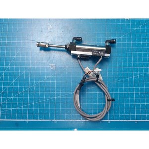 Cylindre pneumatique miniature SMC CDJ1B15-30, utilisé comme pièce détachée pour équipement semi-conducteur Legacy - Product Image 5