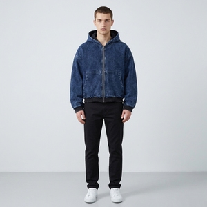 Sweat-shirt à capuche en jean bleu déchiré pour homme, coupe oversize, style streetwear, personnalisé, en molleton, décontracté et tendance - Product Image 4