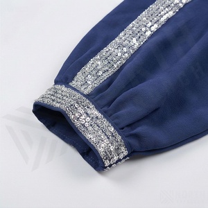 Nuevo Conjunto de Abaya y Hiyab de Color Personalizado, Tela de Alta Calidad, Vestido para Eid con Pedrería, Mangas Murciélago, Moda Modesta y Elegante - Product Image 5