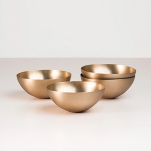 Cuencos de latón de la mejor calidad para eventos y recepciones de bodas con diseño antiguo. - Product Image 1