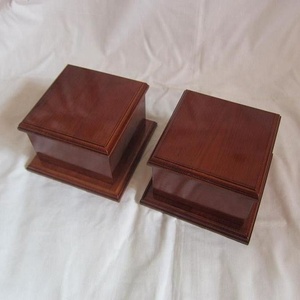 Urnes de crémation en bois de haute qualité pour adultes, urnes funérailles en bois fabriquées au vietnam - Product Image 6