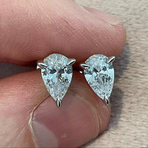 ต่างหูเพชรทรงลูกแพร์มอยส์ซาไนต์ 2.0 กะรัต เงินแท้ 925 ผ่านการทดสอบเพชร เครื่องประดับสำหรับผู้หญิงสำหรับงานปาร์ตี้ - Product Image 1