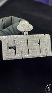 AARVA JEWELS Colgante Unisex de Plata 925 con Moissanita Chapada en Oro de 14K, Diseño de Letra 'Cash', Estilo Hiphop, Engaste en Canal, Corte Brillante - Regalo - Product Image 4