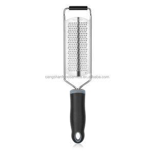 Râpes à lame en acier inoxydable avec manche en plastique, râpes réutilisables pour fruits et légumes, râpes Henry Foodservice - Product Image 2