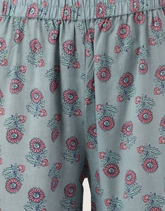 Ensemble Anarkali Sharara traditionnel en coton gris KV avec design sans manches, infroissable et à séchage rapide (Ensemble de 3 pièces pour soirée) - Product Image 6