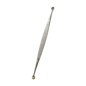 Extracteur de comédons double extrémité en acier au carbone de 13,5 cm UBI UBI-732 – Outil professionnel pour éliminer les imperfections du nez et les points noirs - Product Image 2
