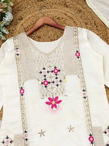 Estilos elegantes y bonitos en 2 colores con bordados de lujo, tallas M a 3XL, corte recto, borde tradicional, conjunto de kurti para adultos. - Product Image 5