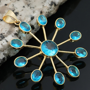 Colgante artesanal de topacio azul y cuarzo con diseño de rayos de sol, chapado en oro, proveedor de joyería de lujo, regalo para ella - Product Image 1
