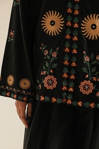 Kurta en coton noir brodé pour femme, coupe ample traditionnelle, vêtements décontractés indiens et pakistanais, longueur au sol, tenue de soirée de haute qualité - Product Image 5