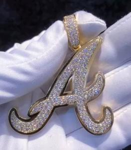 Colgante de Moissanita Redonda de 2.30Ct, Letra Personalizada, Chapado en Oro Amarillo de 14K sobre Plata de Ley, Joyería para Fiesta, Amuleto de Diamante - Product Image 1