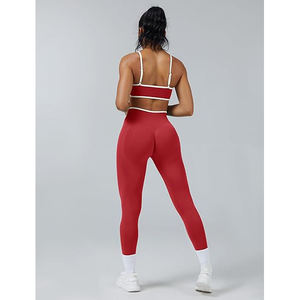 Conjunto de Yoga Racerback para Mujer: Sujetador Deportivo con Espalda Cruzada y Leggings de Cintura Alta con Bolsillos, Efecto Levantamiento de Glúteos, Ropa Deportiva de Nylon y Spandex - Product Image 6