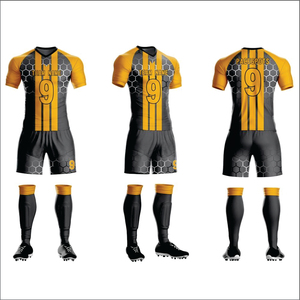 ชุดฟุตบอลโพลีเอสเตอร์ 100% ทนทาน ชุดยูนิฟอร์มฟุตบอลแบบกำหนดเองได้ |   ชุดฝึกซ้อมฟุตบอลแบบแห้งเร็ว ซับลิเมชั่น พิมพ์ลายเสื้อฟุตบอล - Product Image 4