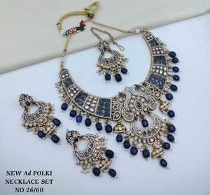 Juego de Joyería Nupcial Azul Real de Lujo con Collar, Pendientes y Maang Tikka, Circonita Cúbica, Chapado en Rodio - Product Image 3