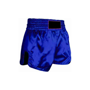 Shorts de Muay Thai légers, respirants et écologiques, avec logo et design personnalisés de haute qualité pour hommes. - Product Image 4