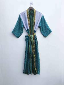 Bata de seda con mangas tipo kimono, bata larga nupcial, bata para prepararse - Bata hasta debajo de la rodilla - Bata larga para estar en casa - Bata de manga larga - Product Image 2