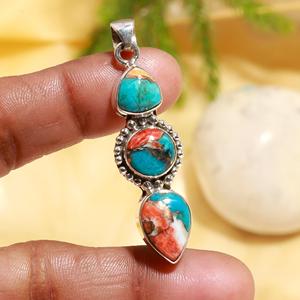 Pendentif en argent sterling massif 925 avec turquoise coquille de palourde, pierre de naissance de décembre, serti clos en taille poire - Product Image 1