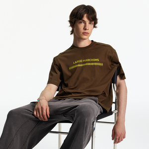 T-shirt de sport tricoté personnalisable à manches courtes, coupe ajustée, couleur unie, confortable, respirant, effet seconde peau, séchage rapide, haute qualité - Product Image 1