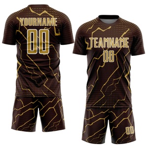 เสื้อฟุตบอลแบบซับลิเมชั่นสั่งทำพิเศษ คอกลม แขนสั้น ระบายเหงื่อได้ดี สำหรับผู้ใหญ่ ชุดทีมชาย สีน้ำตาลทอง ลายเรขาคณิต - Product Image 1