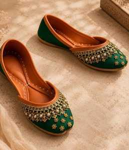 New Arrival Women Khussa Handmade Pumps Pakistani Traditional Flats Embroidered Comfortable Ladies Ethnic <b>Shoes</b> OEM ODM - Product Image 3