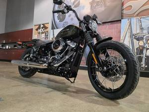 Moto Softail FXBB - Street Bob de haute performance, nouvelle moto cruiser - Product Image 4