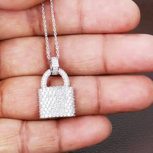 Pendentif Cadenas Iced Out en Argent 925 Plaqué Rhodium, Micro-Pavé de Diamants Ronds, Charme de Luxe Unisexe pour Usage Quotidien - Product Image 2