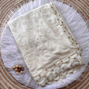 Mejor precio de mercado en oferta exclusiva: Sari de seda con hermoso diseño, hecho a mano y con bordados, ideal para bodas. - Product Image 1