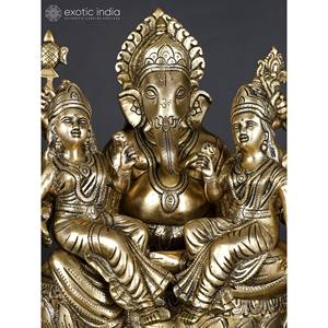 รูปปั้นพระพิฆเนศทองเหลืองละเอียดขนาด13นิ้ววางบนประติมากรรมดอกบัว - Product Image 1