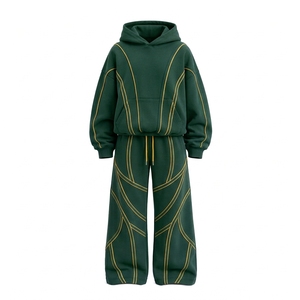 Conjunto Deportivo Personalizado para Hombre con Estampado Geométrico y Pantalones a Juego para Marcas de Ropa Urbana para Minoristas Estadounidenses - Product Image 3