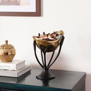 Bol en métal fait main de premier choix avec support noir, finition dorée, design glamour, plat de service décoratif - Product Image 5