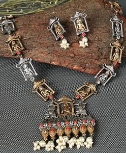 Conjunto de Collar y Pendientes de Latón Bicolor con Plata Oxidada, Motivo de Diosa, Estilo Bohemio, Piedra Roja, Regalo Tradicional - Product Image 1