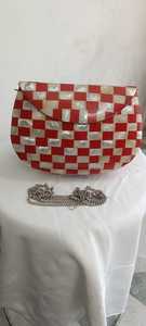 Bolso de Mano de Resina Personalizado con Logotipo B2B, Moderno, con Cadena de Metal Clásica para el Hombro, para Cócteles, Bodas, Fiestas de Graduación, Venta al Por Mayor B2B - Product Image 5