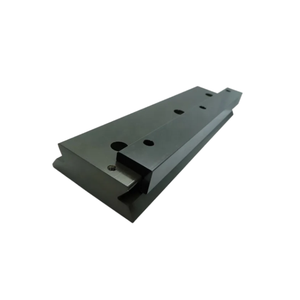 Tube en aluminium anodisé T5 6063 sur mesure avec services de pliage et de découpe, usage industriel, fabriqué à Taïwan - Product Image 1