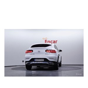 Mercedes-Benz GLC300 4MATIC Coupé Modèle Juin 2019 85 335 km Boîte de vitesses automatique Volant à gauche Norme d'émission Euro V Cuir - Product Image 3