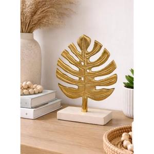 Sculpture rustique en aluminium moulé, statue décorative vintage pour les intérieurs de fermes, les jardins, les hôtels et la décoration extérieure - Product Image 1