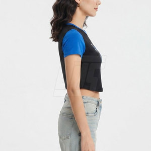 T-shirts courts confortables pour femmes, matière respirante, parfaits pour les tenues décontractées, la gym et les voyages. - Product Image 3