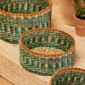 Juego de 3 cestas redondas de seagrass con rayas turquesa, hechas a mano, para almacenamiento, venta al por mayor, ecológicas, hechas en Vietnam. - Product Image 6