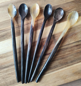 Elegante Juego de Cucharas de Cuerno de Búfalo de Alta Calidad con Utensilios de Cocina Hechos a Mano con Ágata para Fiestas - Product Image 1
