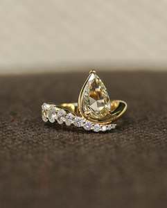 High End Luxury VVS Diam Platinum 950 Lab Grown <b>Diamond</b> Engagement <b>Ring</b> Designer Pear Cut Contour Crown Band Anniversary Wedding - Product Image 1
