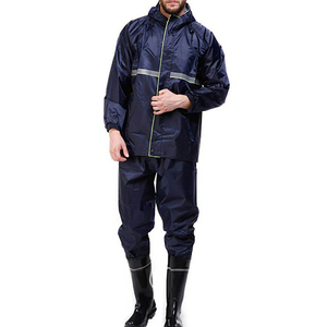 Ensemble de vêtements de pluie pour homme, imperméable, respirant, écologique, 100% polyester, bandes réfléchissantes, veste à capuche et pantalon, vêtements d'extérieur - Product Image 1