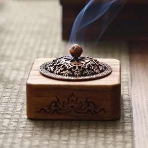 Porte-encens religieux en bois fait main, design plateau long, 100% naturel, durable, pour la maison, le bureau, la méditation, ou comme cadeau - Product Image 1