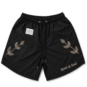 Spirit & Soul Pantalones cortos negros con bordado floral para hombre, cintura media, con cordón, informales, de secado rápido - Product Image 1