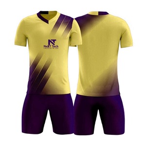 Vêtements de sport confortables pour hommes, uniforme de football 100% polyester, uniforme de football sur mesure pour hommes - Product Image 2